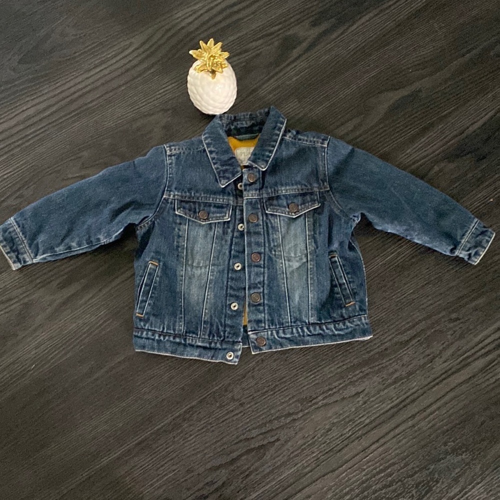 🍍Childrens Place🍍lined Jean coat🍍size 4t🍍@11